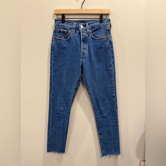 NEW Levi’s Premium 501 Skinny Jeans (size 26) - Picture 7 of 9